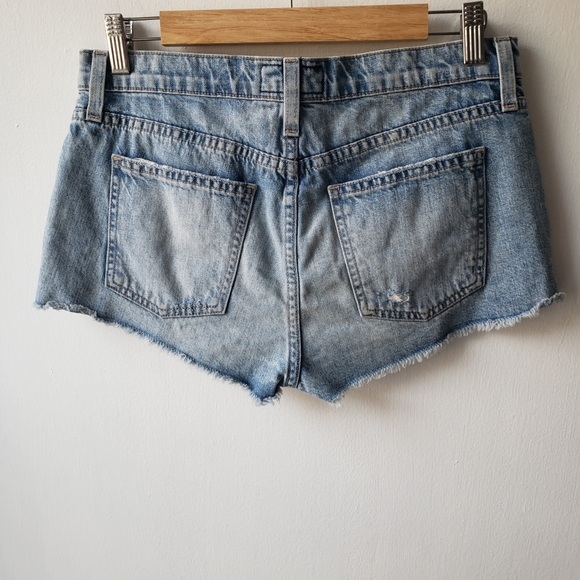 Current/Elliott The Concert Denim Cutoff Shorts Point Break 28 Light Distressed - Picture 3 of 8